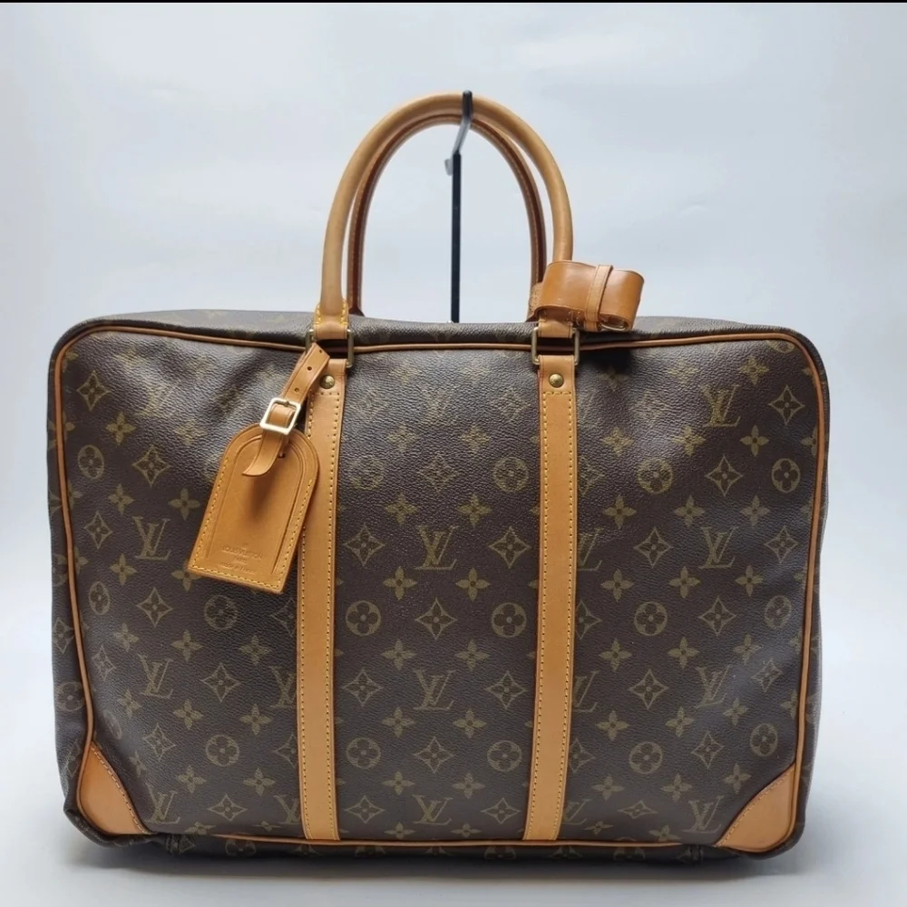Dbl Authenticated Louis Vuitton Brown Monogram Travel Bag